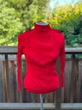 Red pleated Mock Neck Long Sleeve Top - Women
